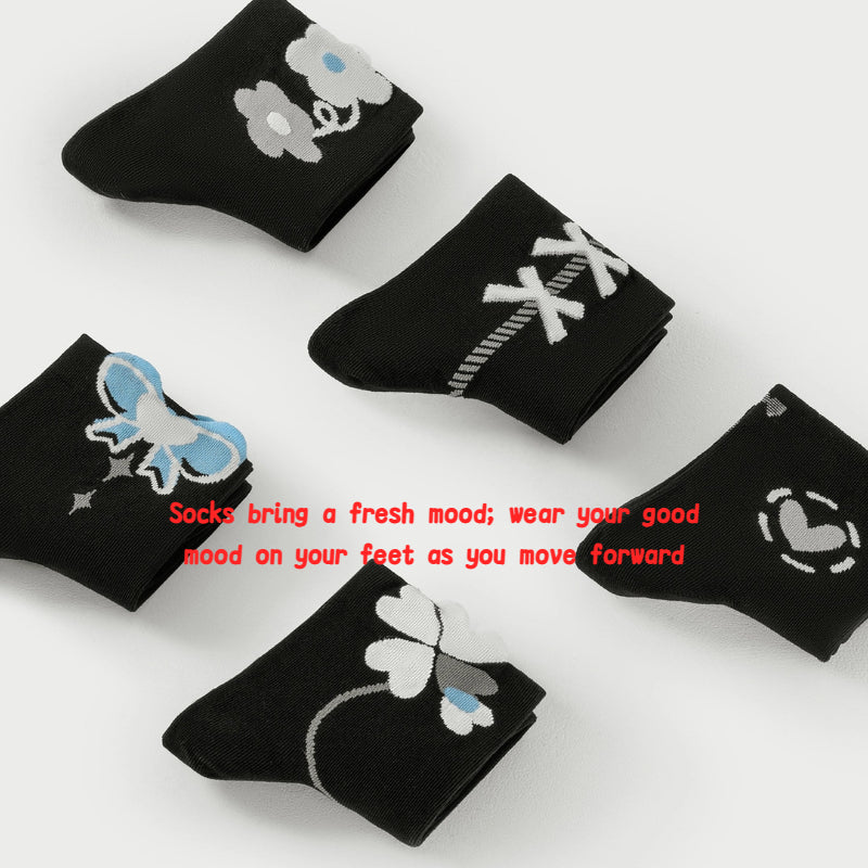 LAZYAM Lucky Motif Black Ankle Socks – 5-Pair Set